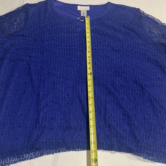 NWT Alfred Dunner Women's Blue Top elbow length w tiny v neck silver accessory - Picture 5 of 13